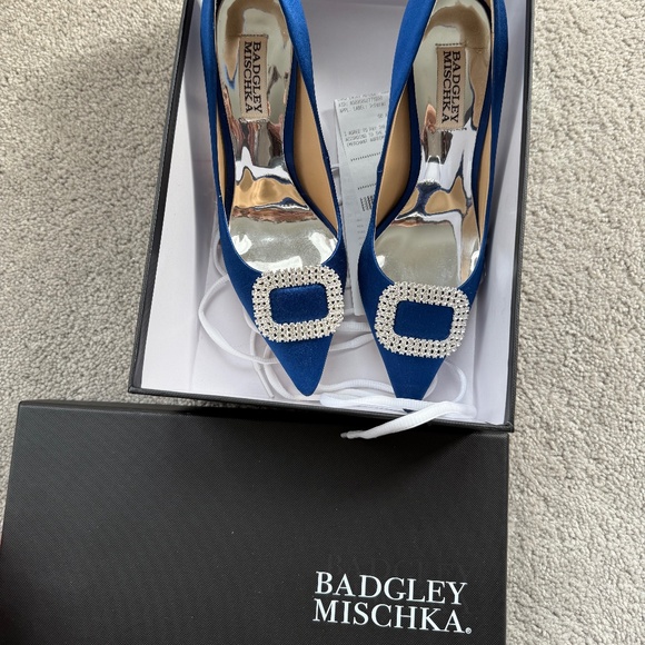 Heels - Picture 1 of 7